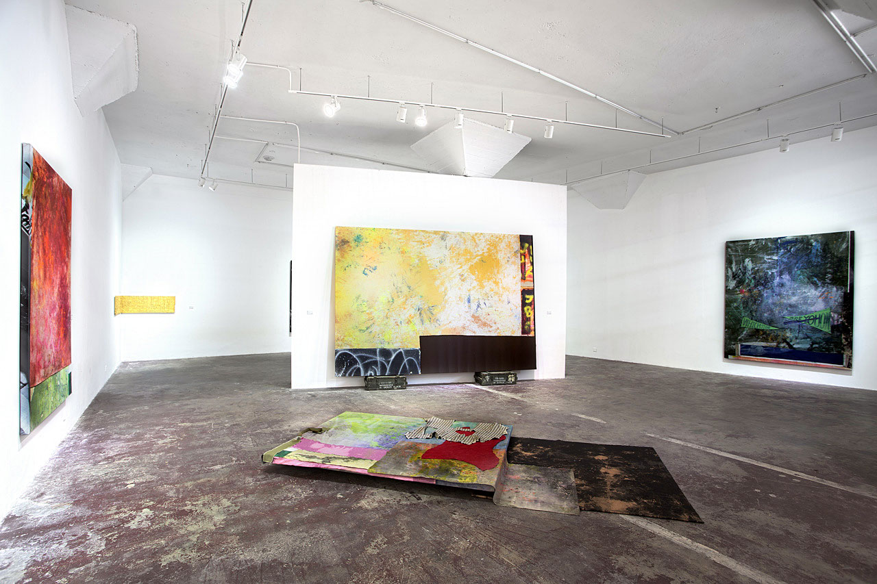 Liu Jian
Dangerous Edge