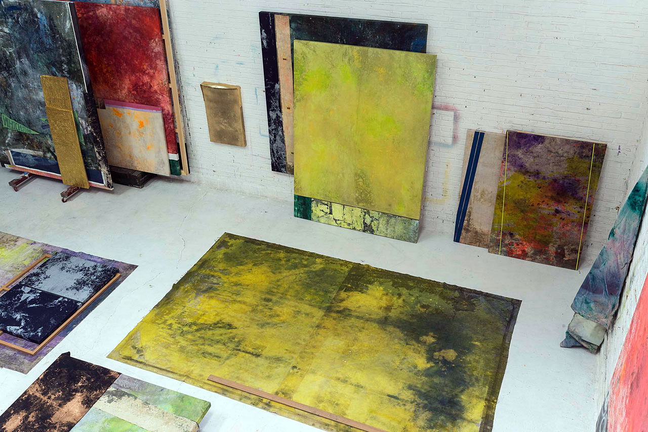 Liu Jian
Dangerous Edge