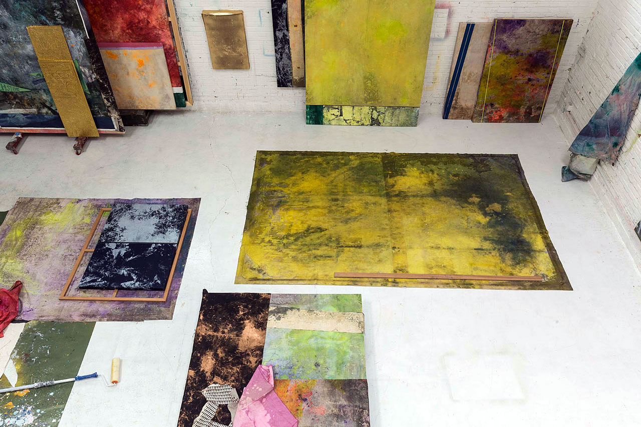 Liu Jian
Dangerous Edge